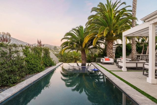 7026 Estrella De Mar Rd, Carlsbad, CA 92009