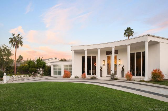 7026 Estrella De Mar Rd, Carlsbad, CA 92009