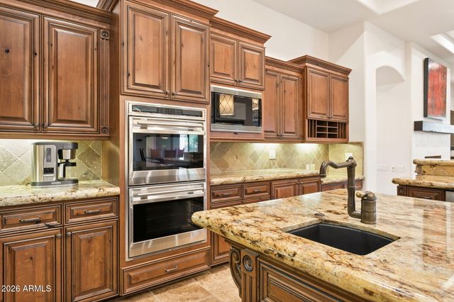 7502 E Whisper Rock Trail, Scottsdale, AZ 85266