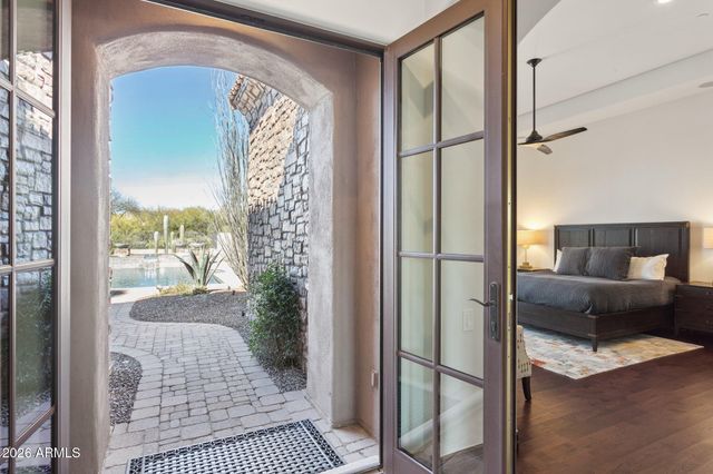 7502 E Whisper Rock Trail, Scottsdale, AZ 85266