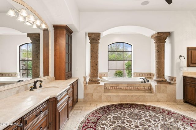 7502 E Whisper Rock Trail, Scottsdale, AZ 85266