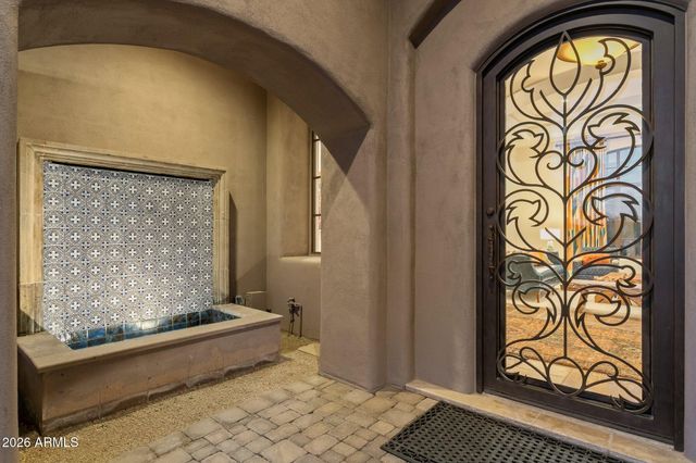 7502 E Whisper Rock Trail, Scottsdale, AZ 85266