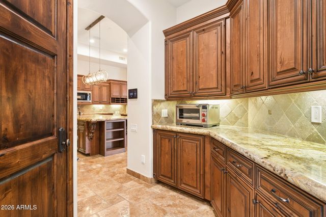 7502 E Whisper Rock Trail, Scottsdale, AZ 85266