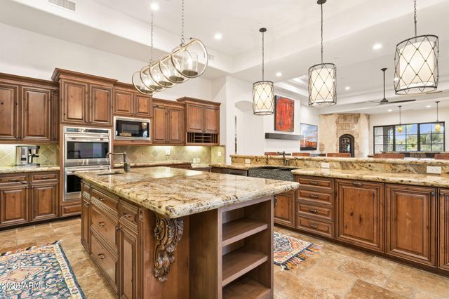 7502 E Whisper Rock Trail, Scottsdale, AZ 85266