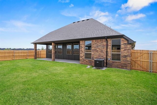 1401 SW 160th Street, Moore, OK 73170
