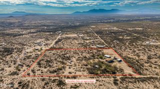 1886 E ROBINS ROOST Trail, Huachuca City, AZ 85616