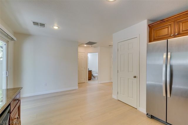 8868 Brindisi Park Avenue, Las Vegas, NV 89148