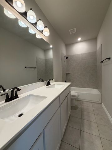 1035 Northern Oaks Court, Springtown, TX 76082