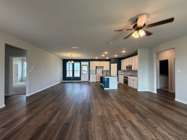 1035 Northern Oaks Court, Springtown, TX 76082