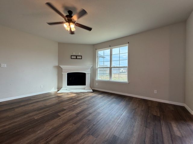 1035 Northern Oaks Court, Springtown, TX 76082