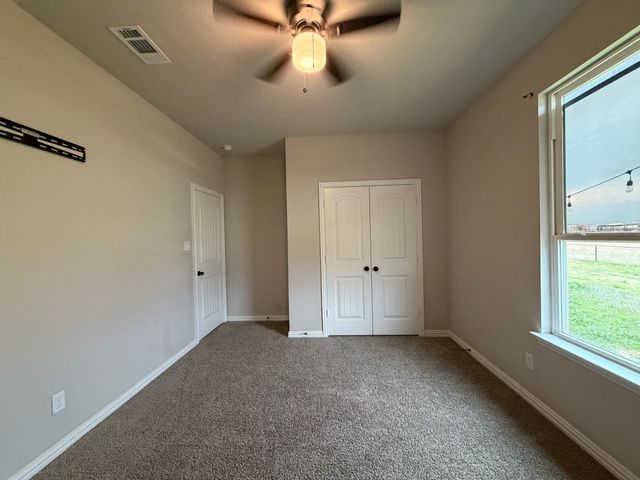 1035 Northern Oaks Court, Springtown, TX 76082