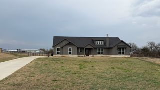 1035 Northern Oaks Court, Springtown, TX 76082