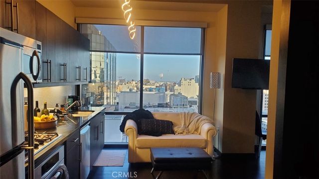 655 S Hope Street 1603, Los Angeles, CA 90017