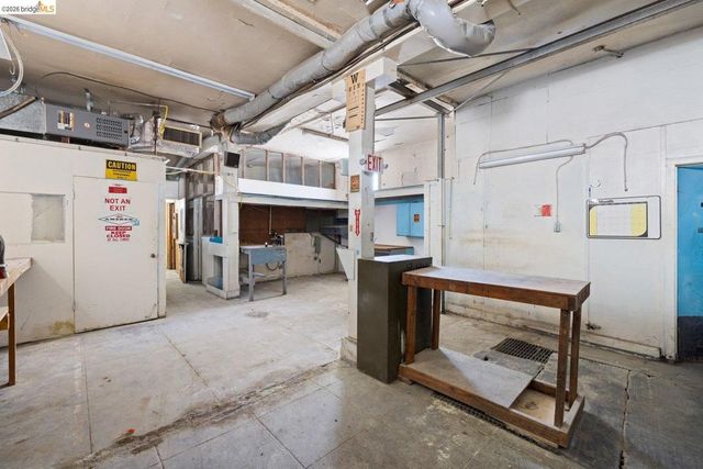 3101 San Pablo Ave, Berkeley, CA 94702