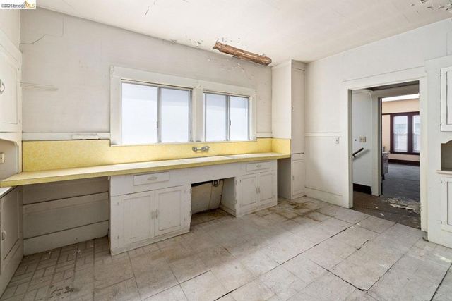3101 San Pablo Ave, Berkeley, CA 94702