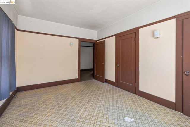 3101 San Pablo Ave, Berkeley, CA 94702