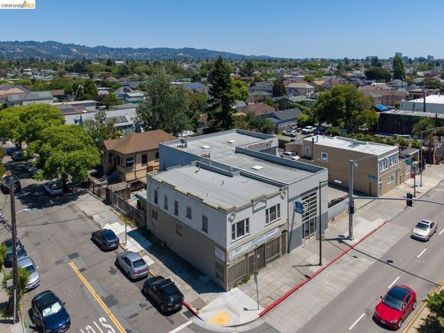 3101 San Pablo Ave, Berkeley, CA 94702