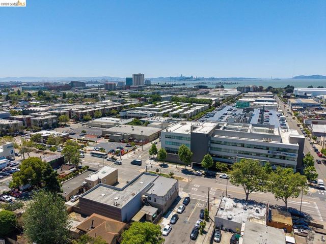 3101 San Pablo Ave, Berkeley, CA 94702