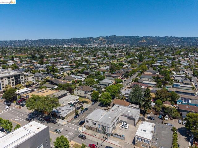 3101 San Pablo Ave, Berkeley, CA 94702