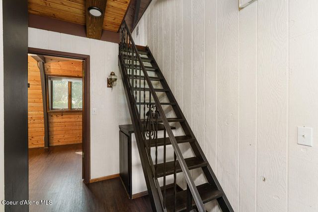 9716 N Baack RD, Hayden, ID 83835