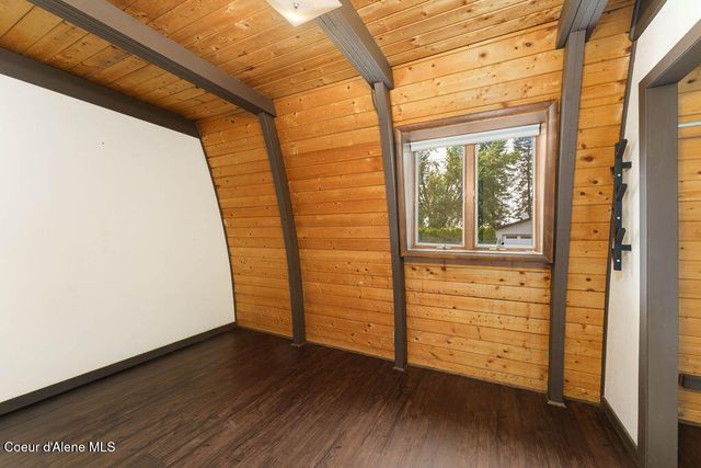 9716 N Baack RD, Hayden, ID 83835