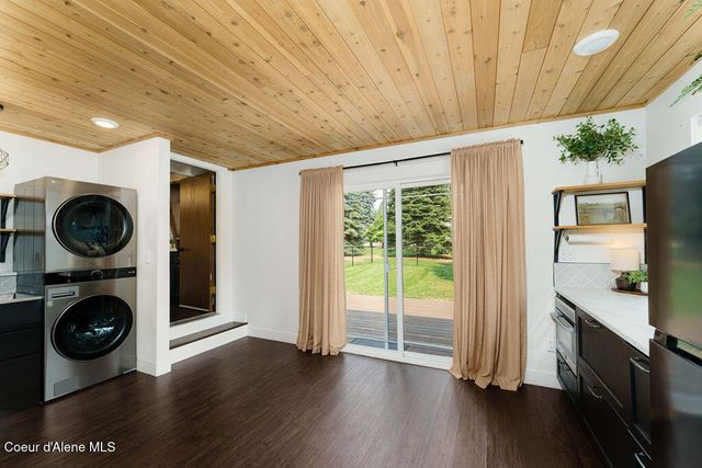 9716 N Baack RD, Hayden, ID 83835