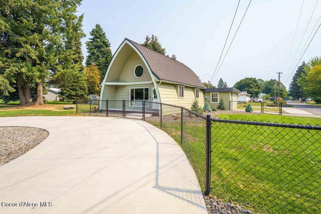 9716 N Baack RD, Hayden, ID 83835