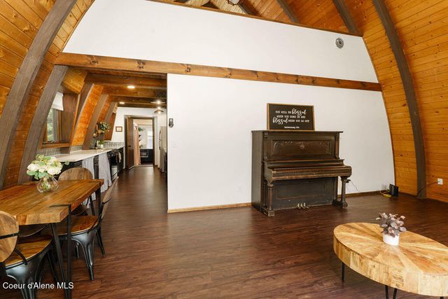9716 N Baack RD, Hayden, ID 83835