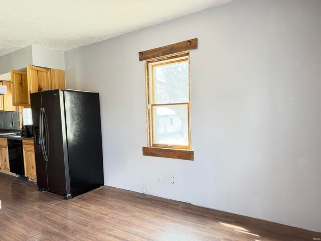 1018 E 8th Street, Veedersburg, IN 47987