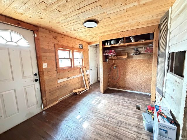 1018 E 8th Street, Veedersburg, IN 47987