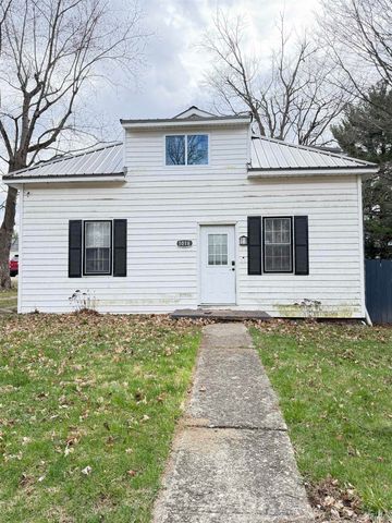 1018 E 8th Street, Veedersburg, IN 47987