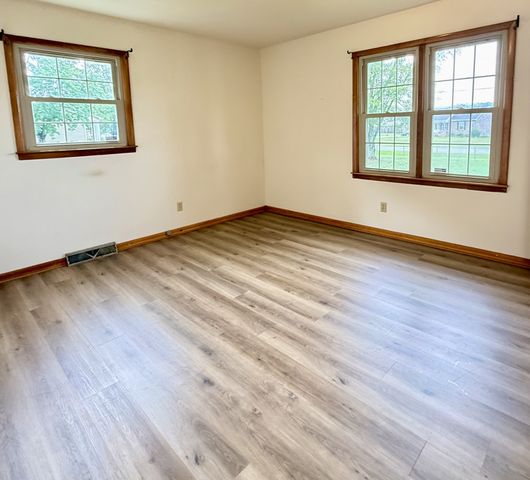 2124 Ovoca Rd, Tullahoma, TN 37388