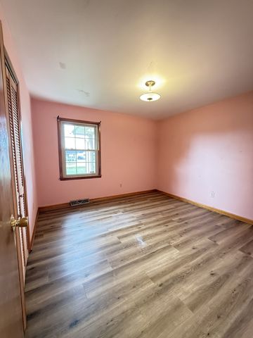 2124 Ovoca Rd, Tullahoma, TN 37388