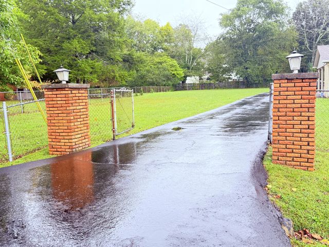 2124 Ovoca Rd, Tullahoma, TN 37388