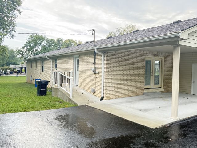 2124 Ovoca Rd, Tullahoma, TN 37388