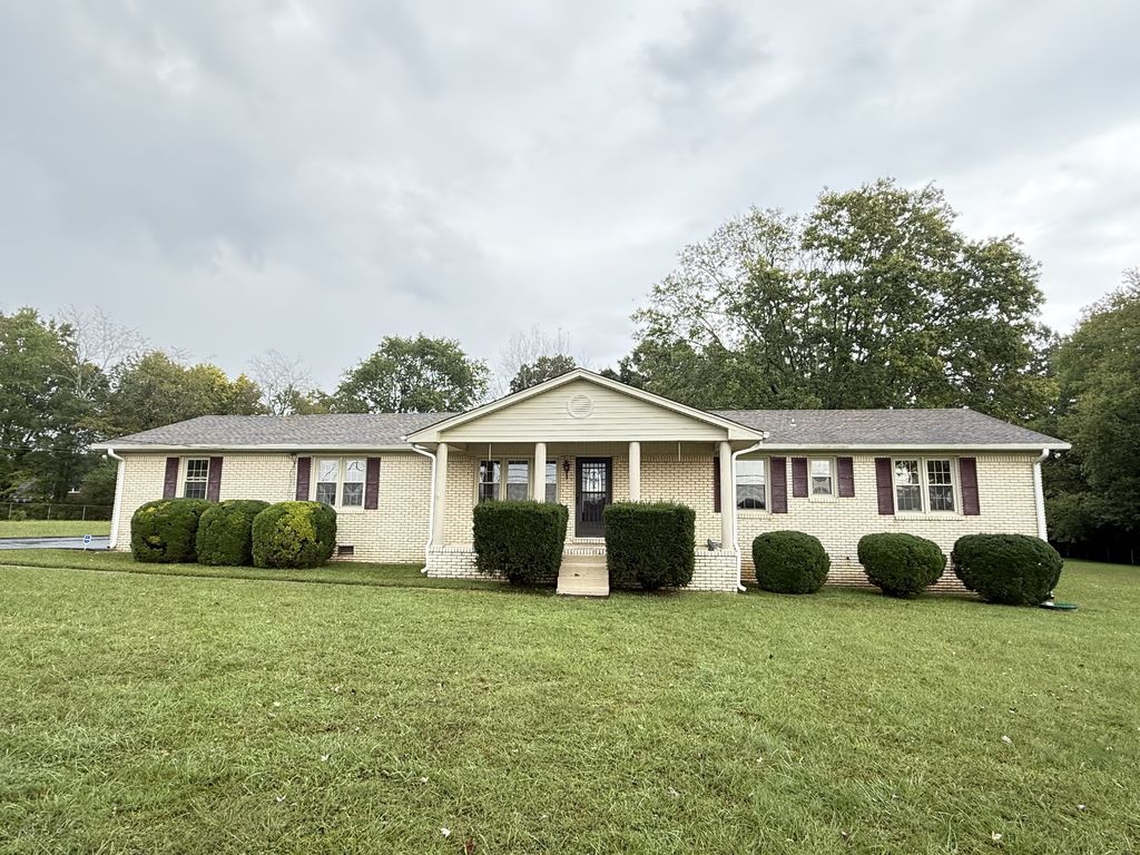 2124 Ovoca Rd, Tullahoma, TN 37388