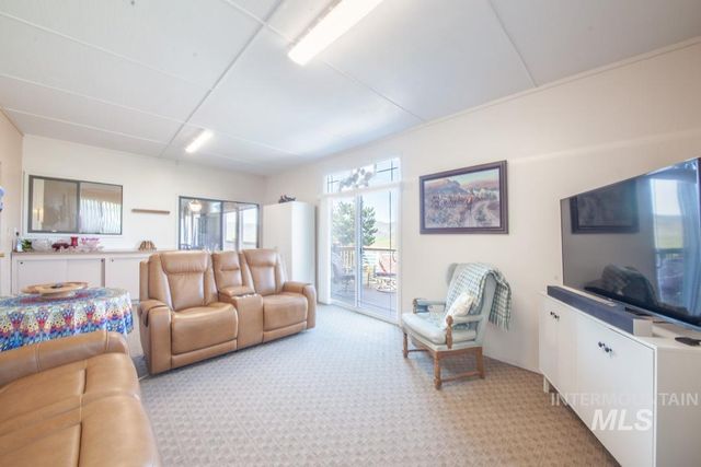 2442 Easy Street, Clarkston, WA 99403