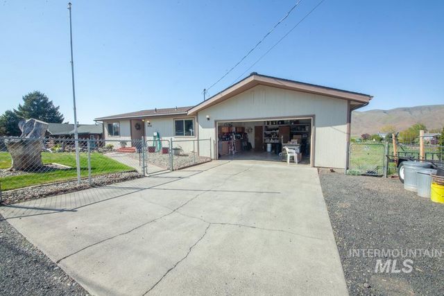 2442 Easy Street, Clarkston, WA 99403