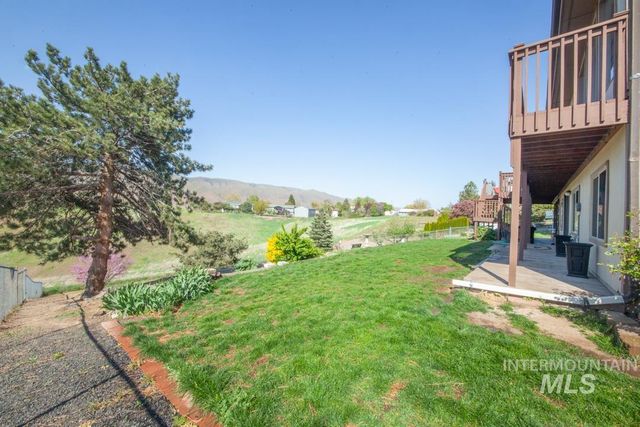 2442 Easy Street, Clarkston, WA 99403