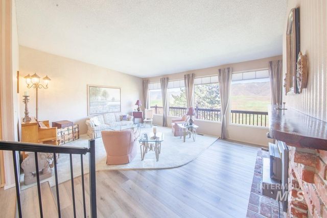 2442 Easy Street, Clarkston, WA 99403