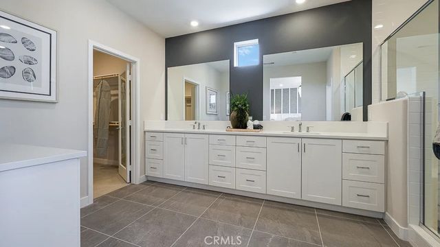 2164 Aneto Way, Santa Paula, CA 93060