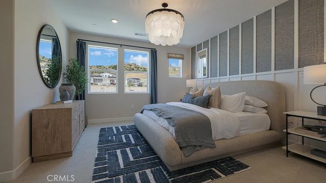 2164 Aneto Way, Santa Paula, CA 93060