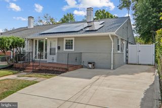 1909 PALMER PARK RD, Landover, MD 20785