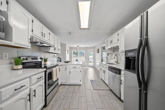 8955 MOSES CV, Bartlett, TN 38133