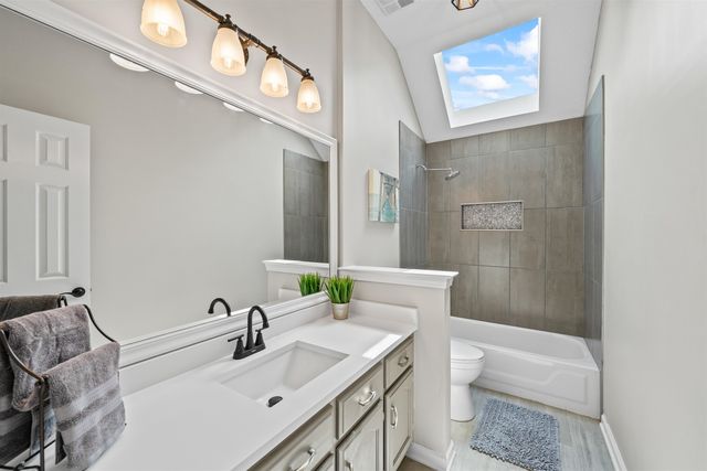 8955 MOSES CV, Bartlett, TN 38133