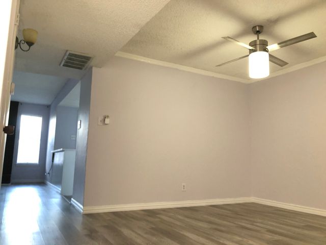 513 Towne House Lane, Richardson, TX 75081
