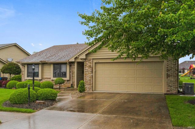 1114 Packard PL Place, Auburn, IN 46706