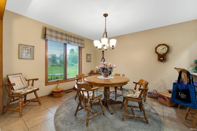 1114 Packard PL Place, Auburn, IN 46706