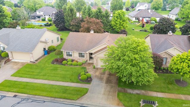 1114 Packard PL Place, Auburn, IN 46706