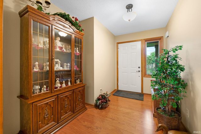 1114 Packard PL Place, Auburn, IN 46706